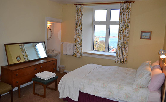 The Double Bed in Triple Room of The Rowans Self Catering, Tobermory